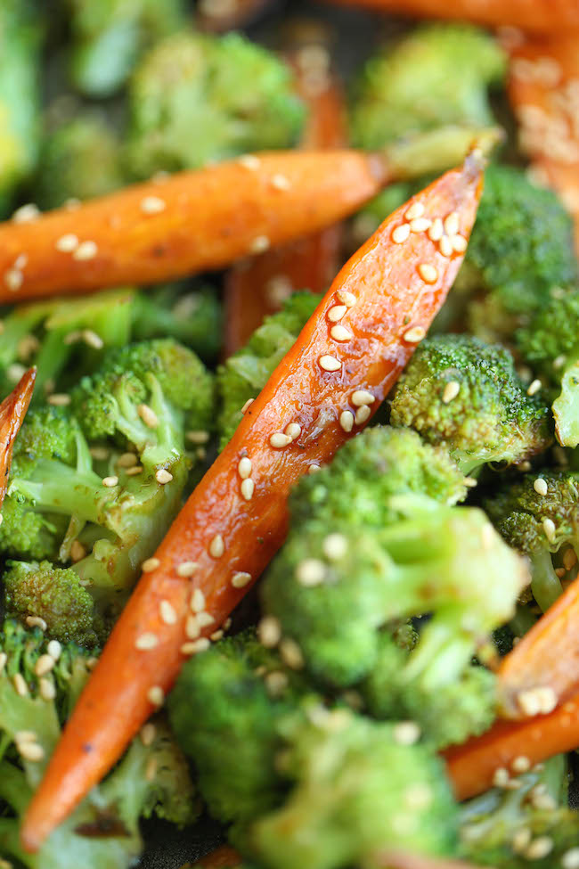 Asian Roasted Carrots and Broccoli - Super simple, quick, and easy, packed with so much flavor with such a short ingredient list and just 5 min prep!