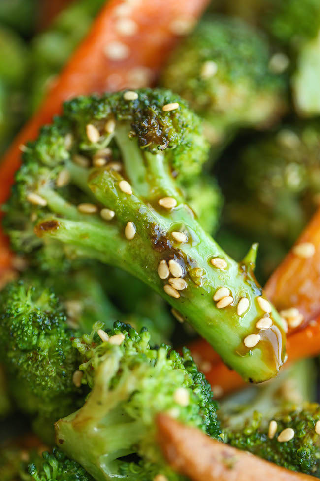 Asian Roasted Carrots and Broccoli - Super simple, quick, and easy, packed with so much flavor with such a short ingredient list and just 5 min prep!