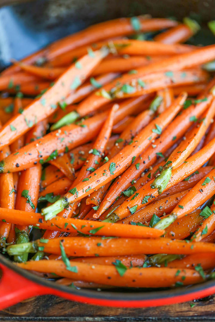Cinnamon Brown Sugar Carrots - No-fuss easy peasy carrots glazed with butter, brown sugar and cinnamon. These carrots are sweet, savory, and simply amazing!