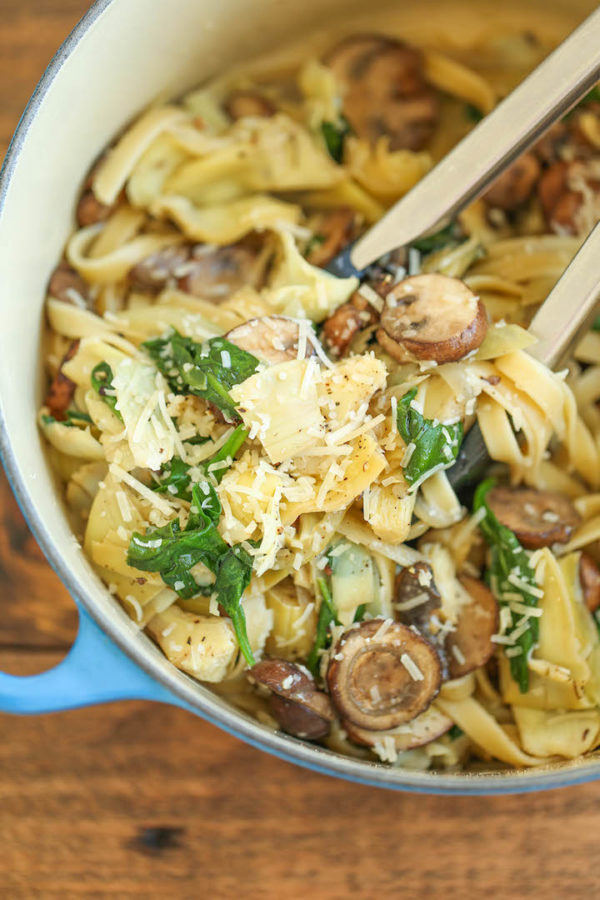 One Pot Mushroom Spinach Artichoke Pasta - Damn Delicious