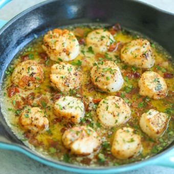 Bacon Scallops with Garlic Butter Sauce - Damn Delicious