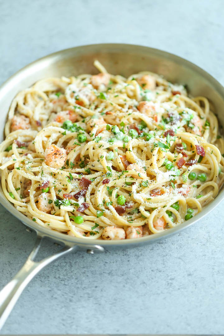 Shrimp Carbonara - Restaurant-quality pasta made right at home in 25 minutes. Not to mention the creamy sauce with crisp bacon and tender-juicy shrimp!
