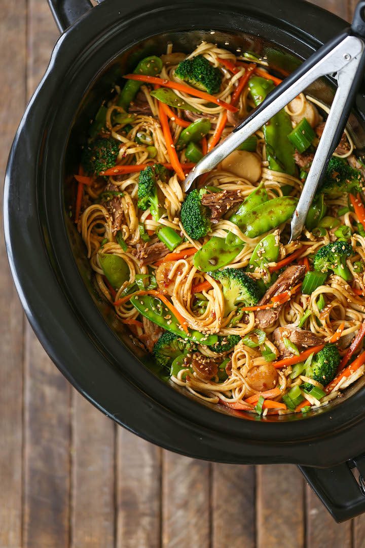 Slow Cooker Lo Mein - Skip delivery and try this veggie-packed takeout favorite for a healthy dinnertime meal that is easy to make right in your crockpot!