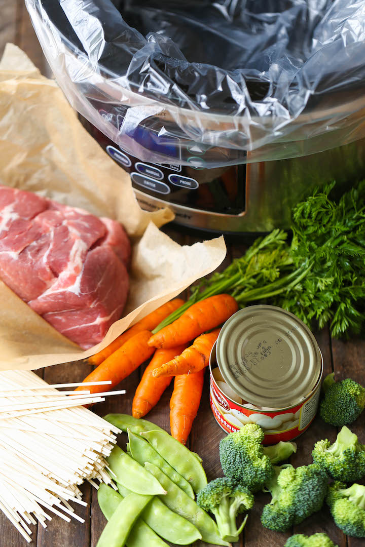 Slow Cooker Lo Mein - Skip delivery and try this veggie-packed takeout favorite for a healthy dinnertime meal that is easy to make right in your crockpot!