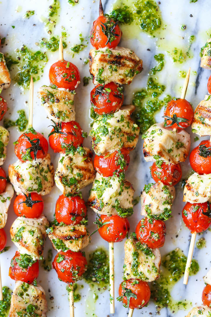 Chicken Pesto Kabobs - No-fuss 4-ingredient kabobs! Can be made ahead of time, baked or grilled so you can make this anytime, anywhere. Easy peasy.