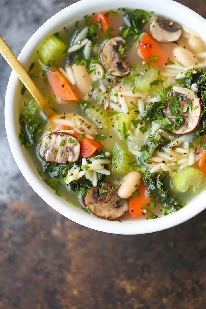 Detox Chicken Soup - Cleansing, immune-boosting soup packed with all the good stuff (kale, mushrooms, celery, carrots, etc.) without compromising any taste!