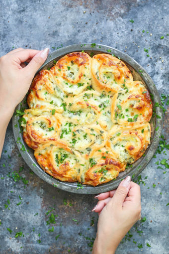 Cheesy Spinach And Artichoke Pinwheels - Damn Delicious