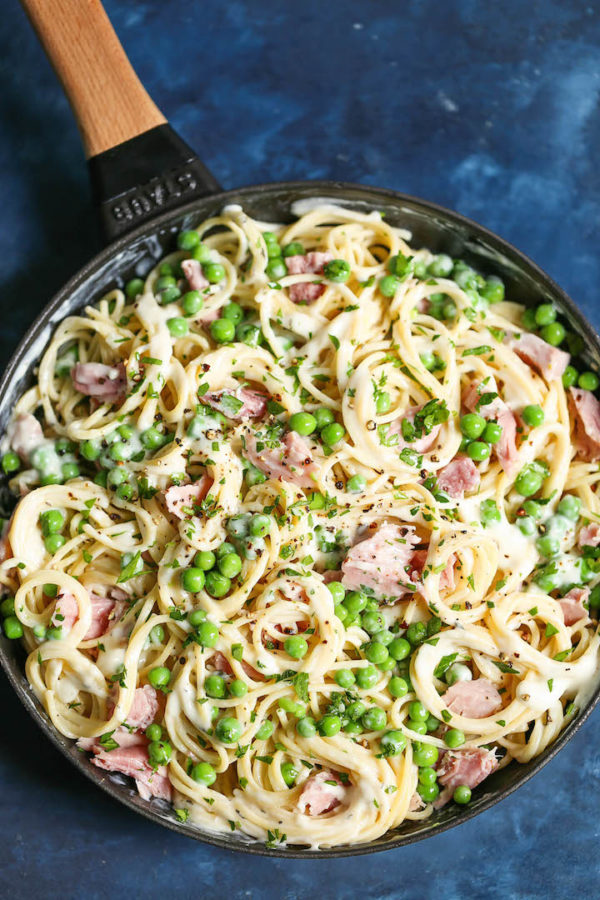 Ham and Peas Pasta with Garlic Parmesan Cream Sauce Ham and Peas Pasta with Garlic Parmesan Cream Sauce