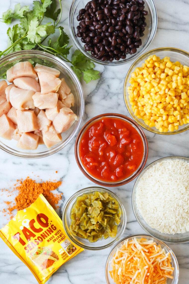 Instant Pot 20 Minute Chicken Burrito Bowls - This literally comes together in less than 10 min prep and another 10 min in the pressure cooker. The chicken is so tender and the flavors are just unbelievable here! After this, you'll never want to make burrito bowls without your Instant Pot!