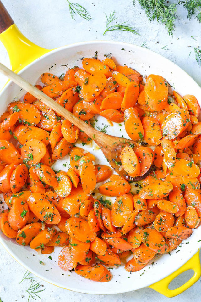 Garlic Herb Carrots - Damn Delicious