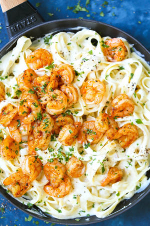 Shrimp Alfredo Fettuccine - Damn Delicious