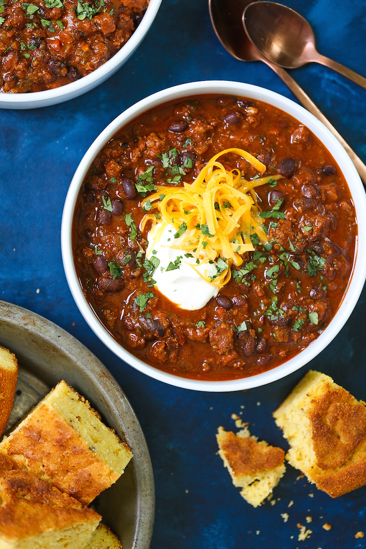 The Best Instant Pot Chili - So chunky, hearty, and comforting! This will be the BEST chili you will have in your entire life - I PROMISE! And it is so stinking easy with such minimal effort with the help of your pressure cooker. Simply throw everything right in and let it do all the work for you!