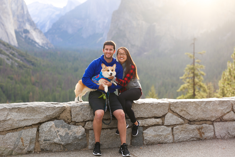 Traveling to Yosemite with a Dog - How to travel to Yosemite with your pets! Plus, some very helpful tips including dog-friendly trails at the park!