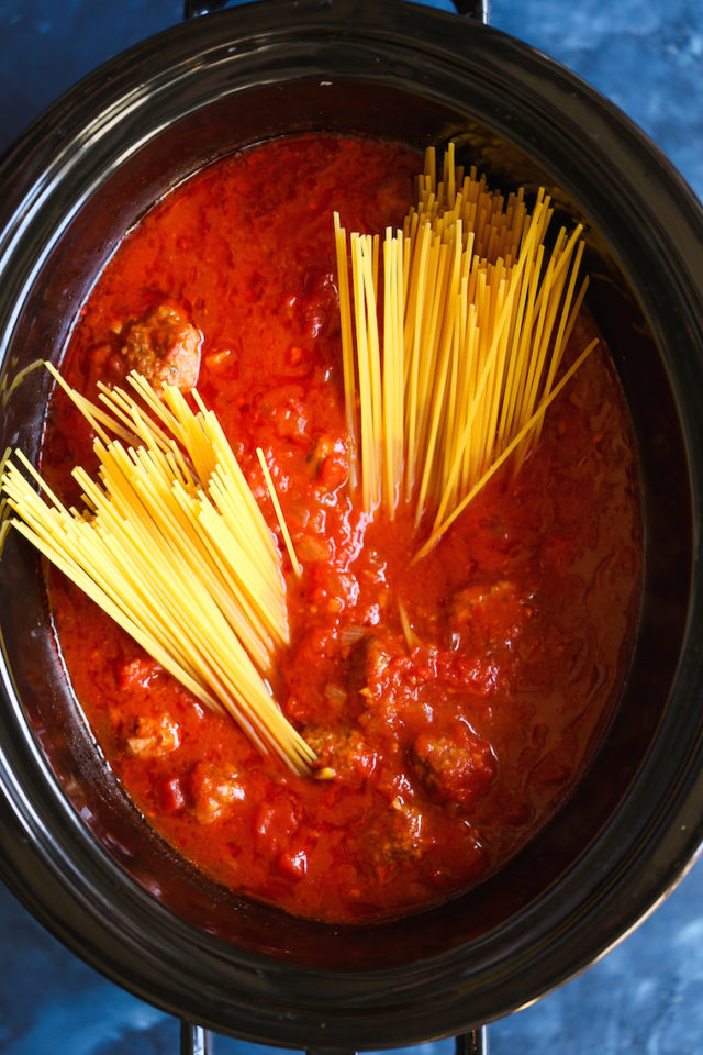 Slow Cooker Spaghetti And Meatballs - Damn Delicious