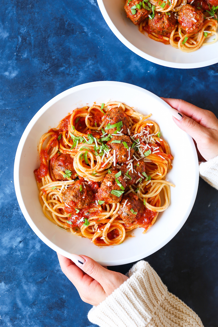 Slow Cooker Spaghetti and Meatballs - This is the ONLY way to make this! Even the pasta gets cooked right in the crockpot! SO stinking easy, right?