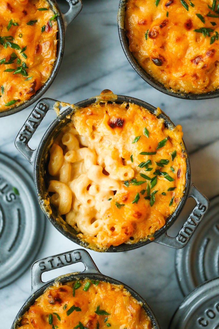 Baked Mac and Cheese - Everyone's favorite classic mac and cheese! Super simple, super easy and super quick. You'll never want the boxed stuff ever again!