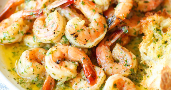Garlic Butter Shrimp Scampi - Damn Delicious