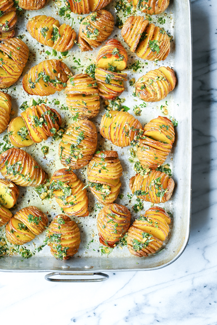 Mini Hasselback Potatoes - Crisp-tender, garlicky, herb hasselback potatoes make for the perfect side dish! And they're mini so it makes for easy serving!