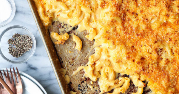 Sheet Pan Mac And Cheese Recipe Damn Delicious 