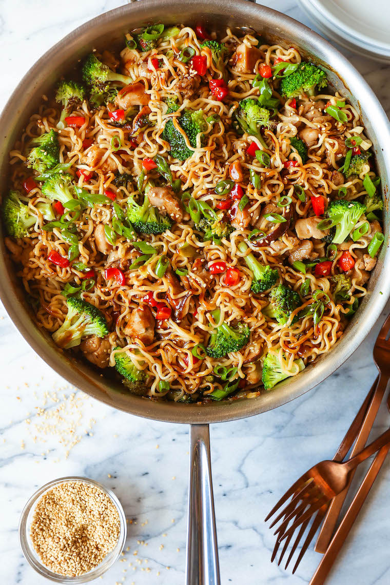 Quick Chicken Ramen Noodle Stir Fry - Tender chicken, broccoli, bell pepper + mushrooms with the best, easiest stir fry sauce ever. 30 min!