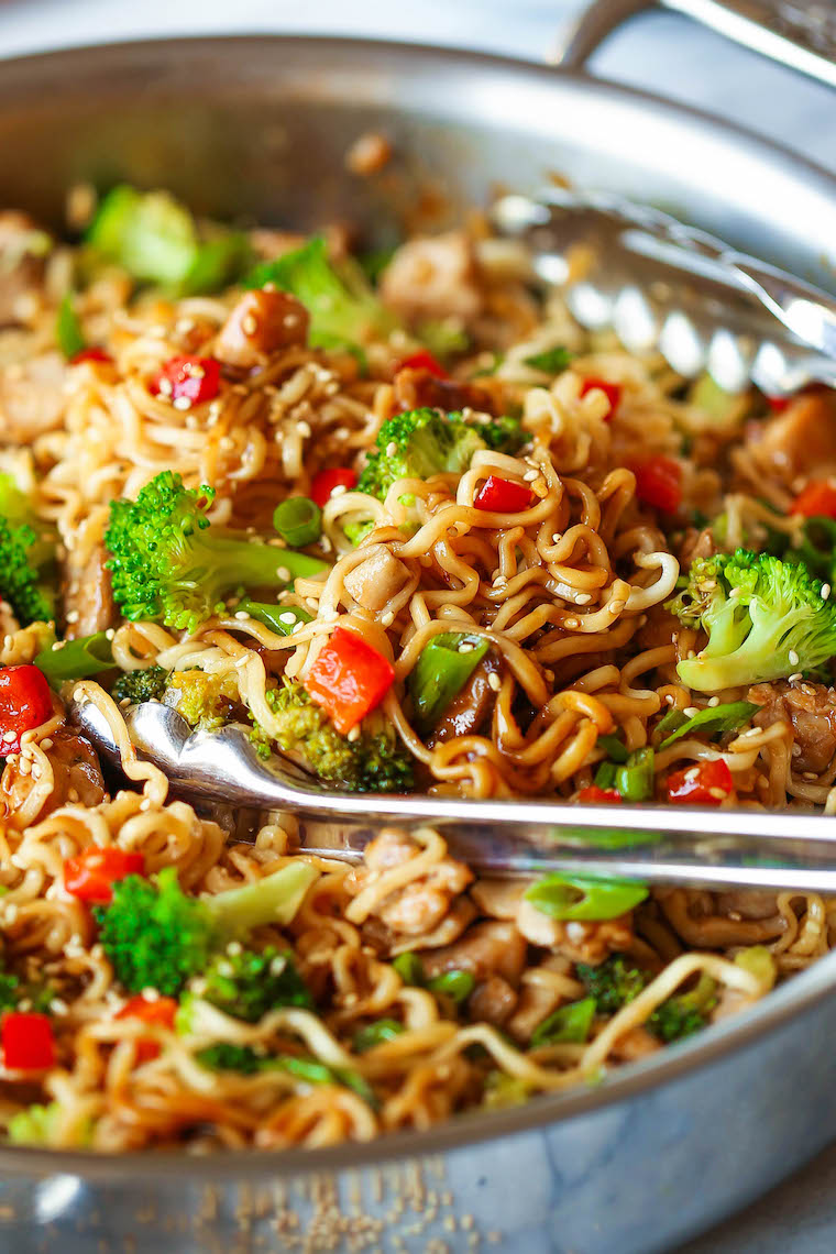 Quick Chicken Ramen Noodle Stir Fry - Tender chicken, broccoli, bell pepper + mushrooms with the best, easiest stir fry sauce ever. 30 min!