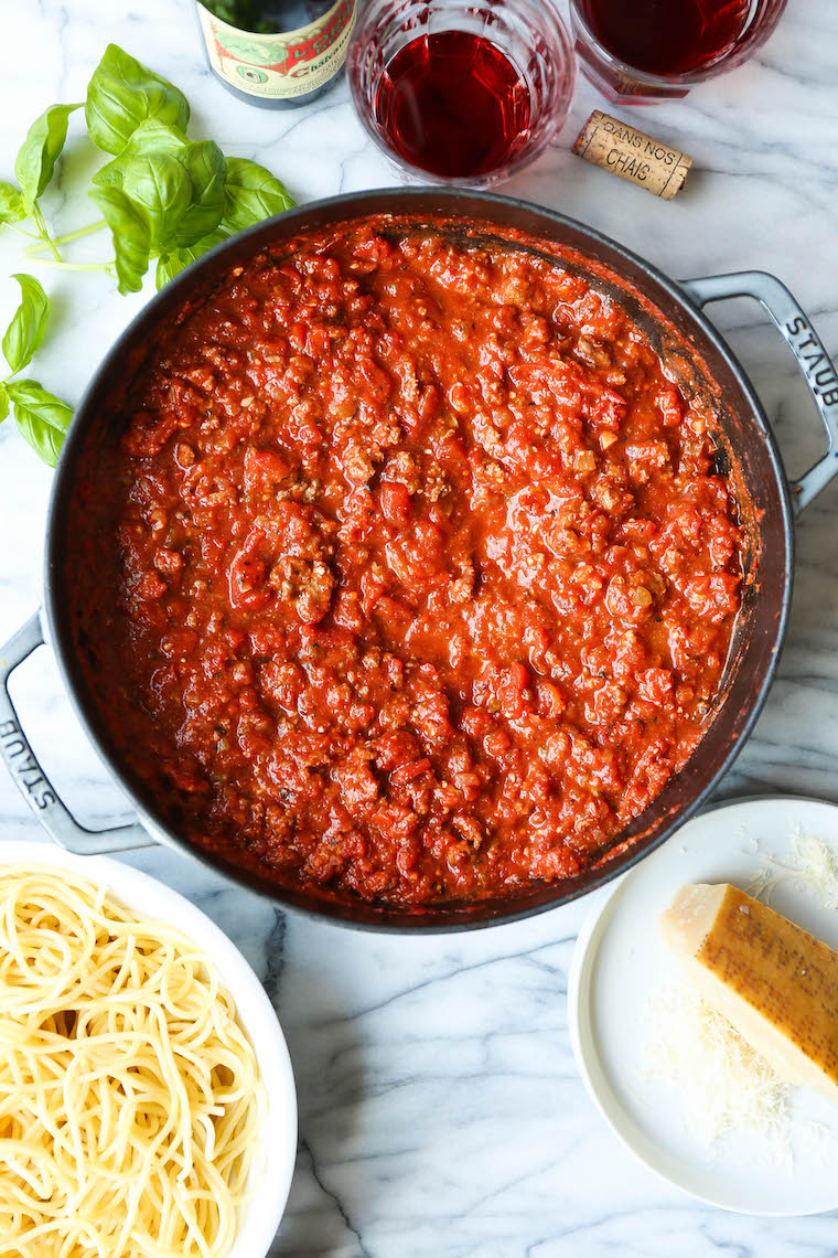 Easy Spaghetti with Tomato Sauce Recipe