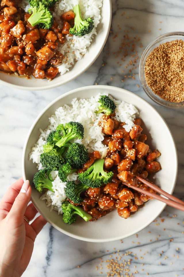 Sesame Chicken Bowls - Damn Delicious