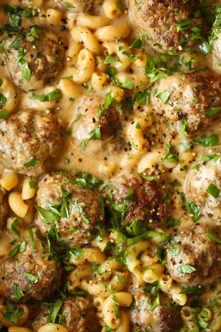 Swedish Meatball Pasta - Everyone's favorite Swedish meatballs with pasta noodles tossed right into that cream sauce goodness. So heavenly, so good.