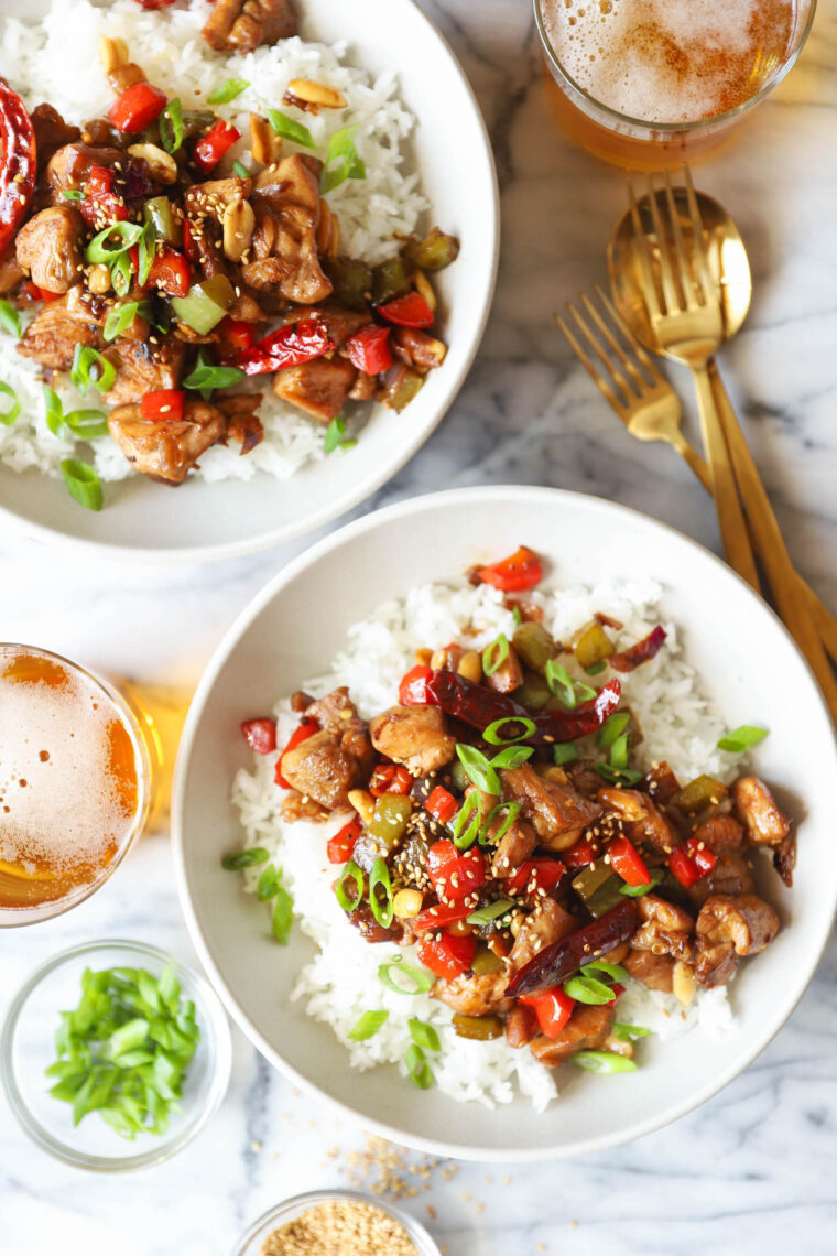 Pollo Kung Pao: pollo salteado que gusta a todos y se puede preparar fácilmente en casa Ligeramente salado, ligeramente dulce, agrio + picante. ¡Una combinación ganadora!