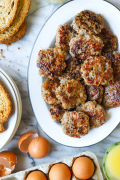 HOMEMADE BREAKFAST SAUSAGE