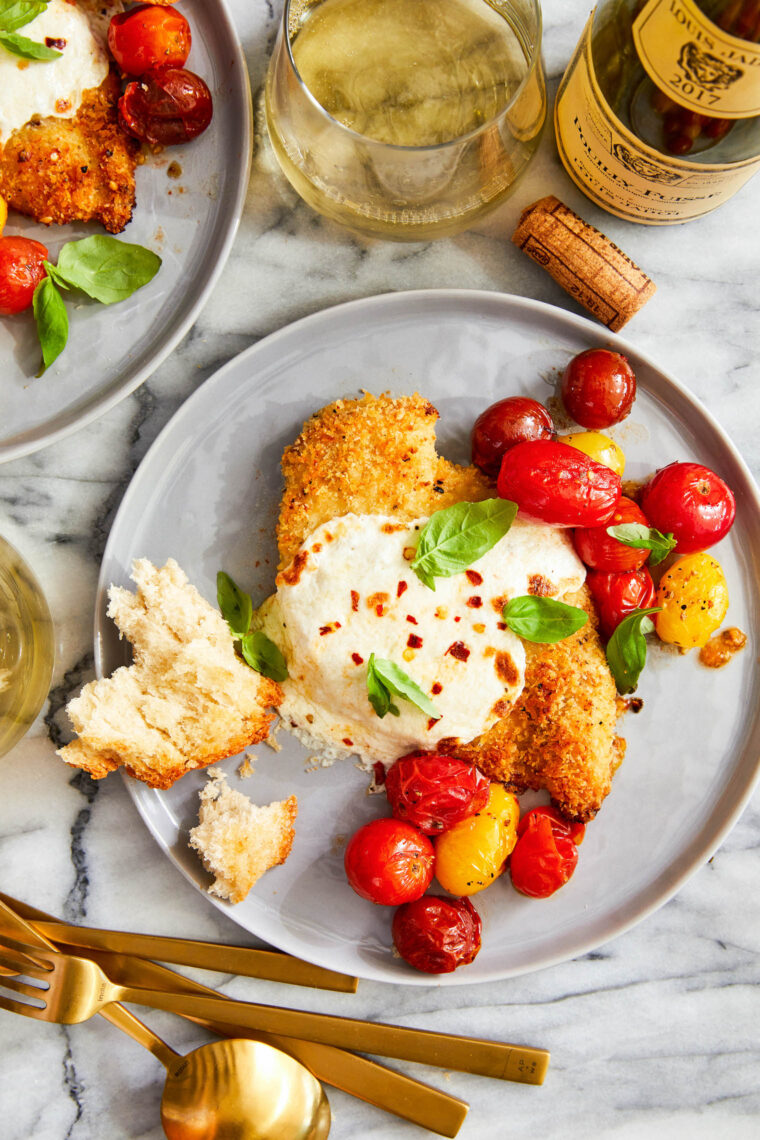 Sheet Pan Chicken Parmesan - No mess, no fuss, and no frying. Completely BAKED amazingly crisp-tender chicken parmesan for the entire family!