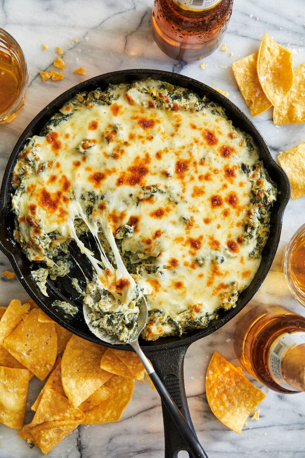 Hot Spinach and Artichoke Dip - Damn Delicious