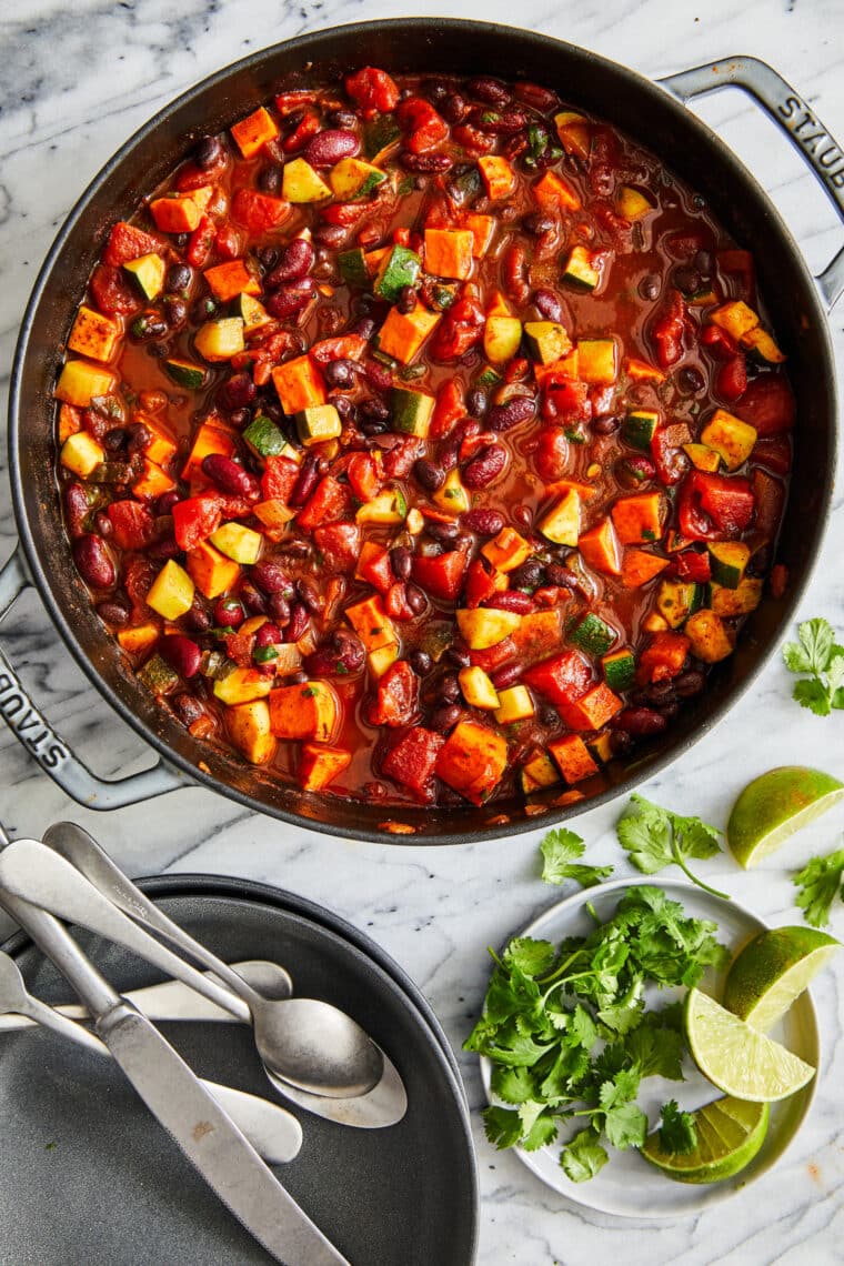 Homemade Vegetarian Chili - Truly the BEST vegetarian chili! Loaded with sweet potato, zucchini, beans + so much flavor! So hearty, so good.