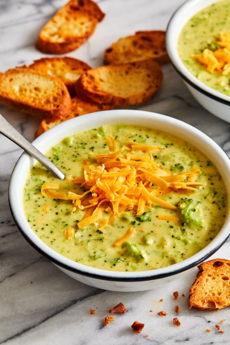 Broccoli Cheddar Soup - THE BEST broccoli cheese soup EVER!  So creamy, so cheesy.  Perfect for those busy weeknights + picky eaters!