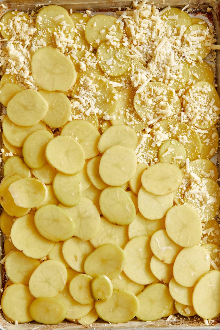 Sheet Pan Scalloped Potatoes - The best part is the crispiest edges and tops ALL AROUND with the creamiest goodness underneath. So so good!