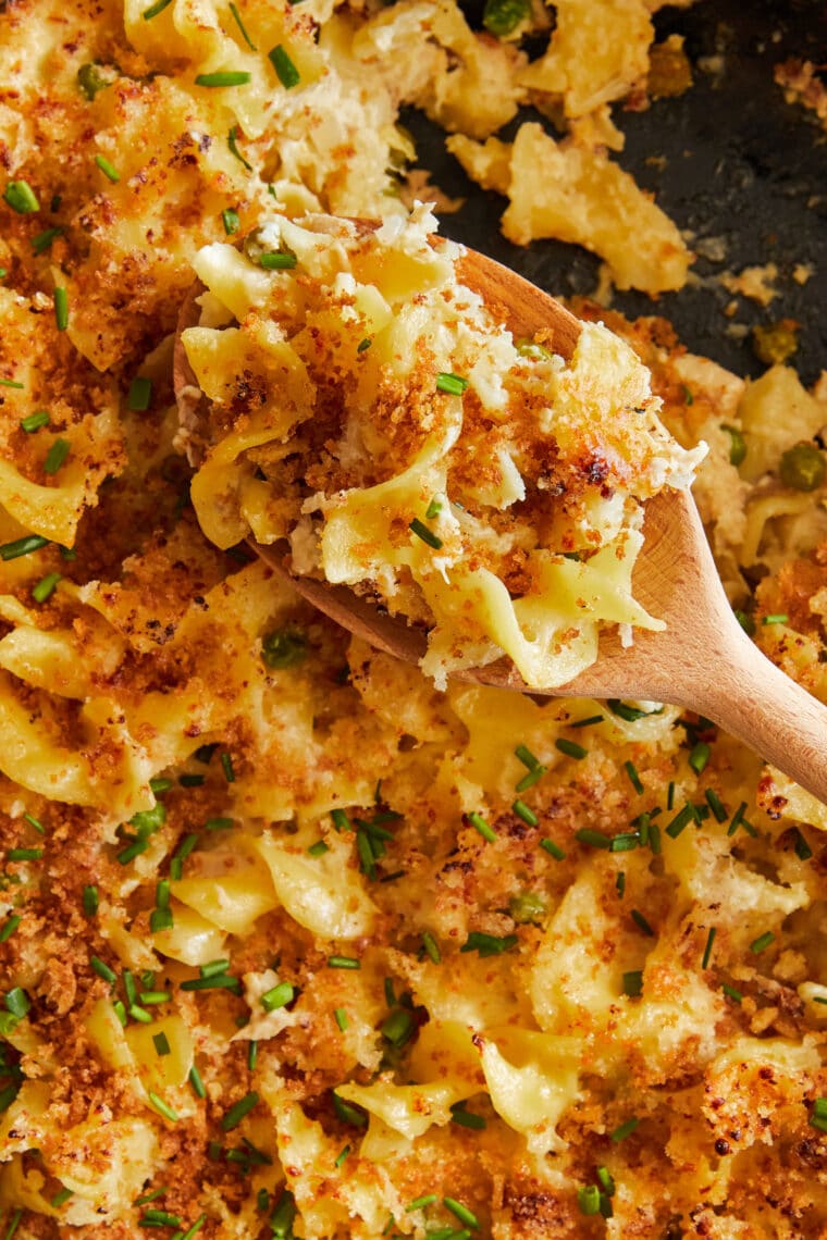 Tuna Noodle Casserole - Classic tuna noodle casserole! So cozy, so so creamy. Made with canned tuna, egg noodles and a crispy Panko topping!