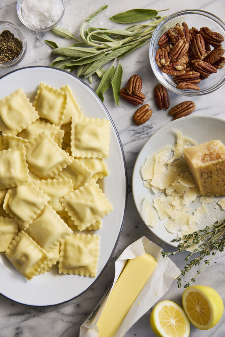 Ravioli with Sage Butter Sauce - The quickest (BEST!) 25 min dinner. With a nutty garlicky brown butter sauce, crispy sage & toasted pecans!